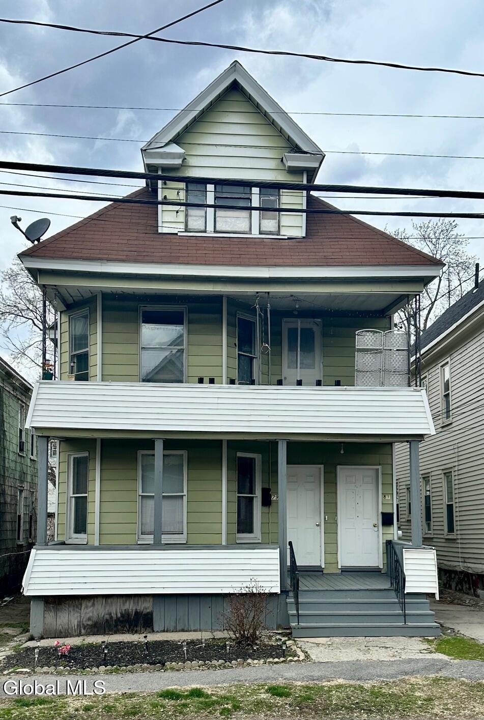 79 Robinson Street Schenectady, NY 12304 - Photo 2 of 8 2R