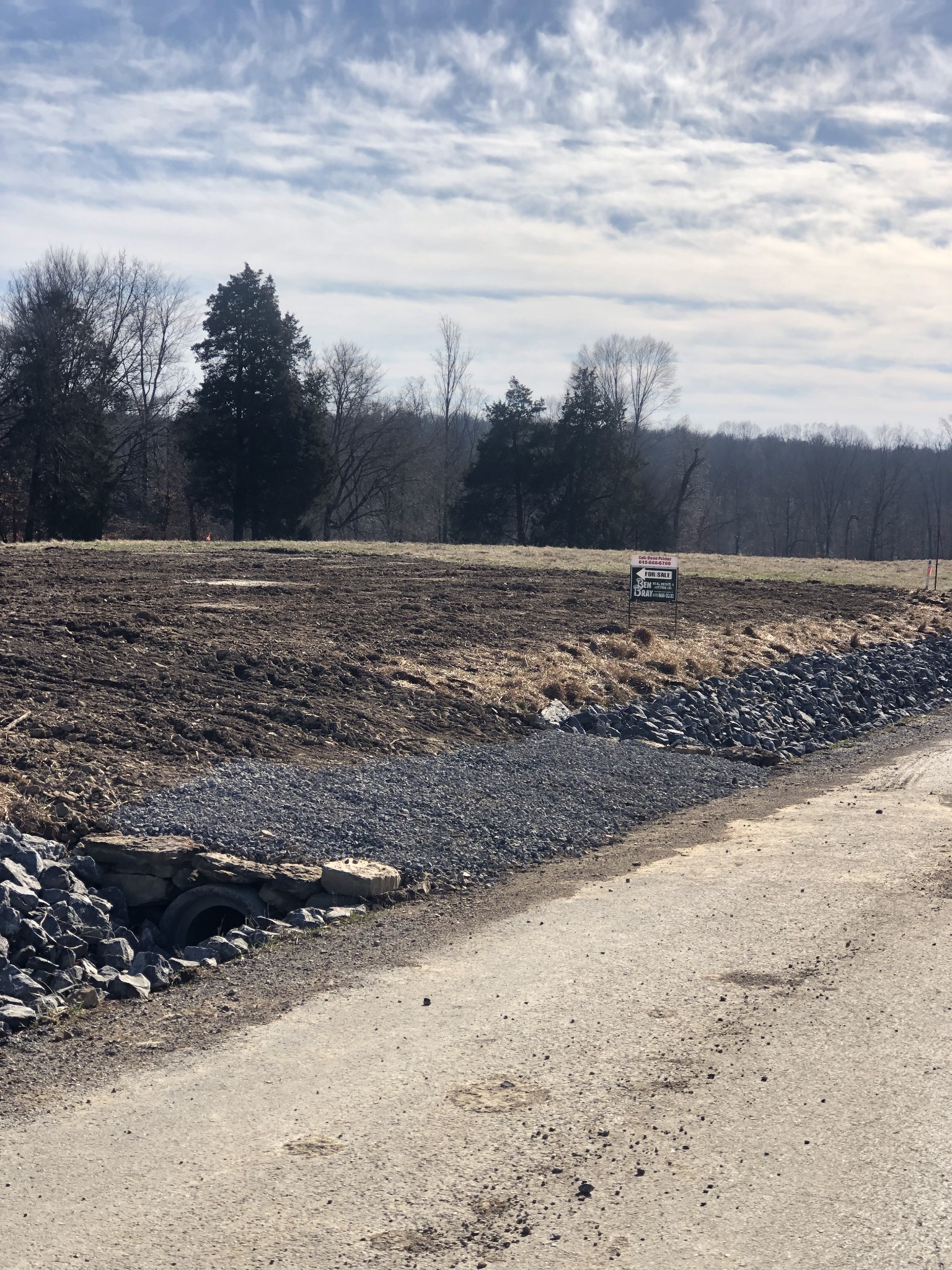 0 Sunrise Road Red Boiling Springs, TN 37150 - Photo 1 of 5 a view of a road with an ocean beach