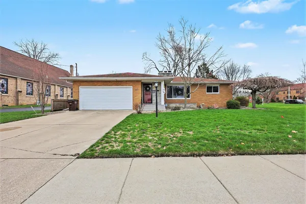 $200,000 | 1109 West Franklin Street, Jackson, MI 49203