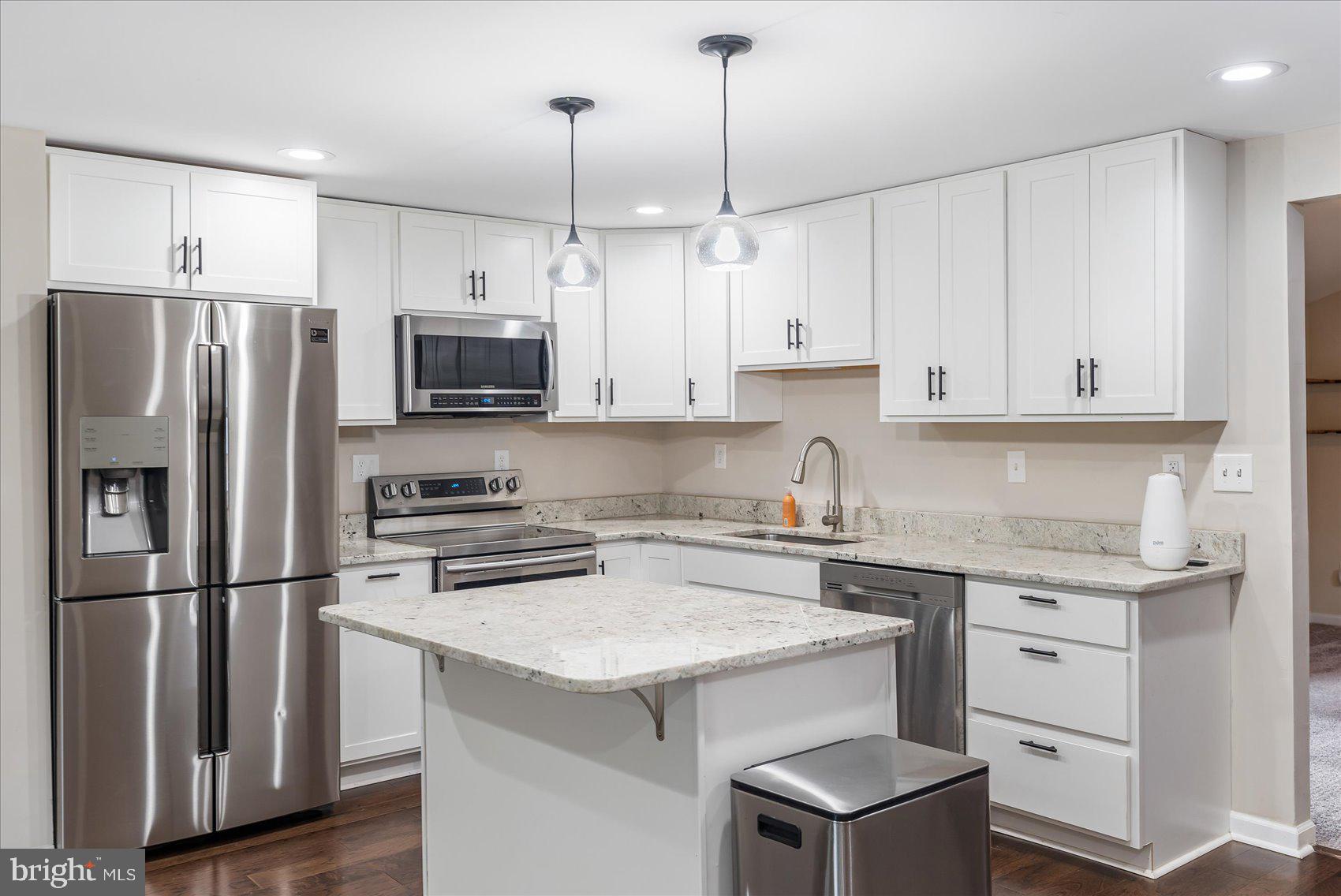 12517 Tove Road Clinton, MD 20735 - Photo 11 of 44