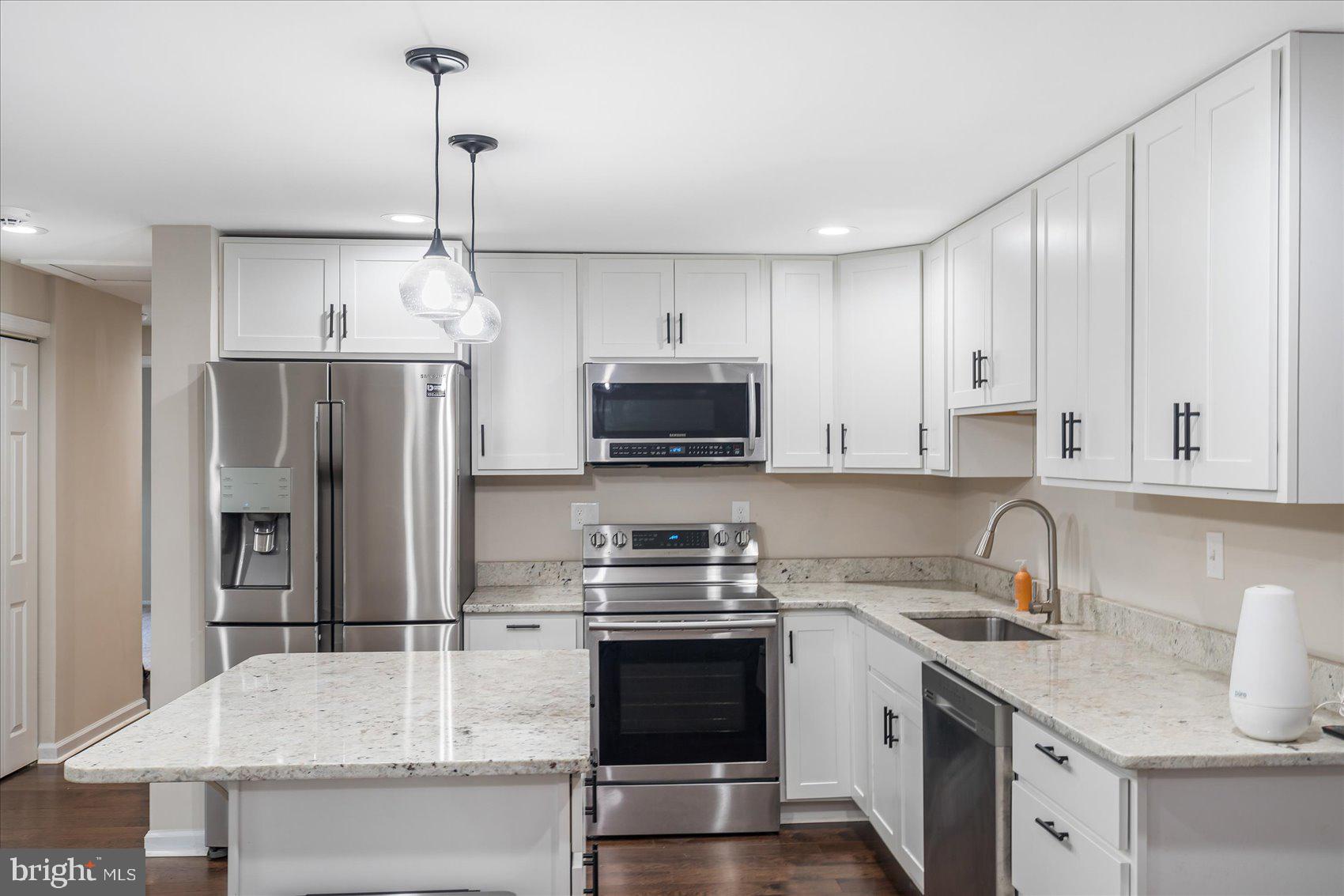 12517 Tove Road Clinton, MD 20735 - Photo 12 of 44