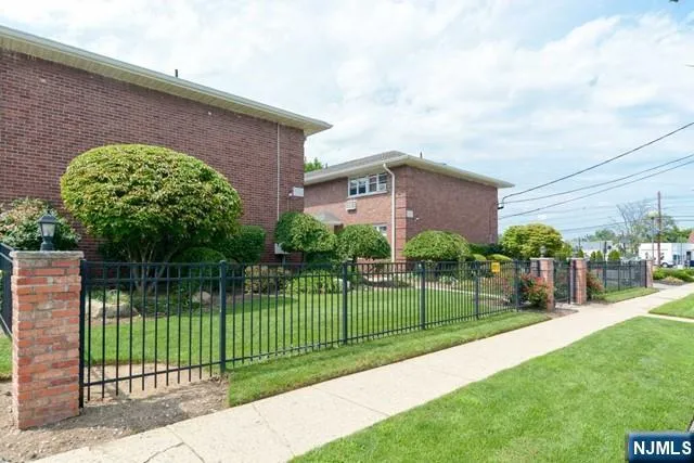 $1,700 | 395 Park Street, Unit 395G, Hackensack, NJ 07601