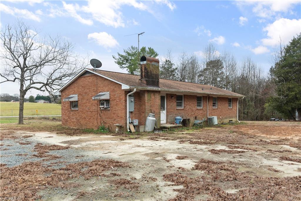 4810 Rex Road Winston-Salem, NC 27107 - Photo 5 of 15 Gallery Image 5