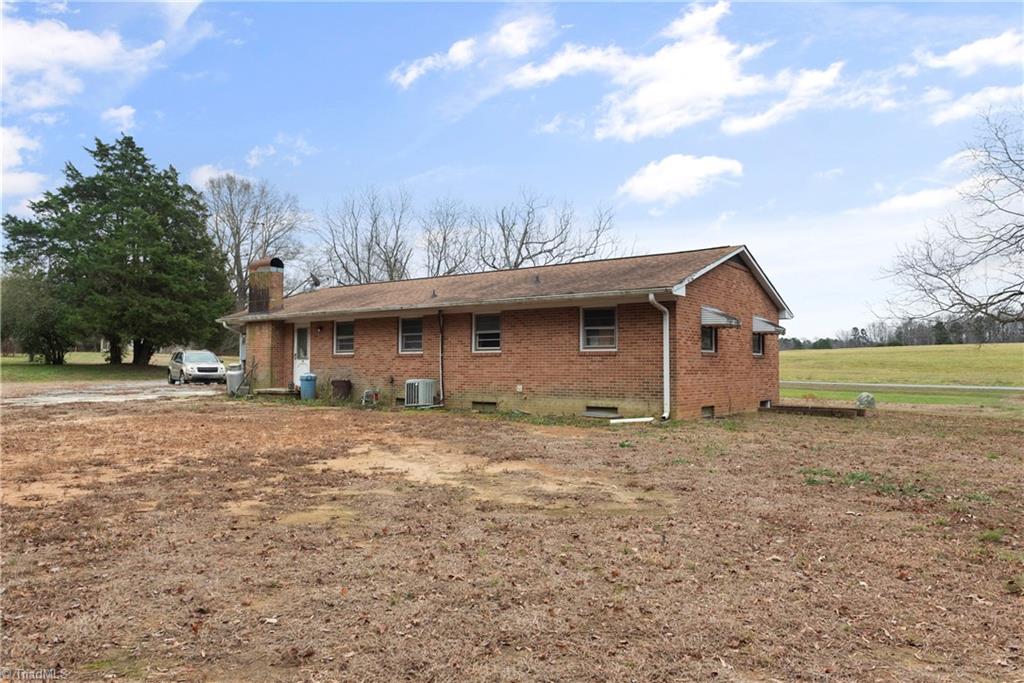 4810 Rex Road Winston-Salem, NC 27107 - Photo 6 of 15 Gallery Image 6