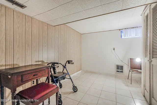 $899,000 | 84 Leslie Avenue | Grasmere