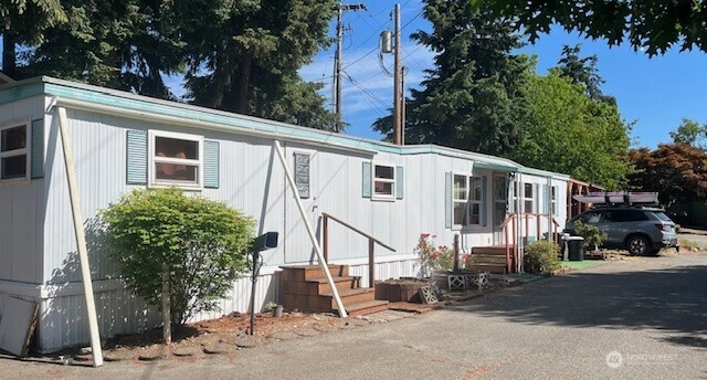 7614 Northeast Bothell Way, Unit 17 Kenmore, WA 98028 - Photo 3 of 14