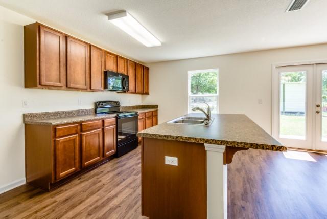 715 Widgeon Way Crestview, FL 32539 - Photo 3 of 16 Arden kitchen 1
