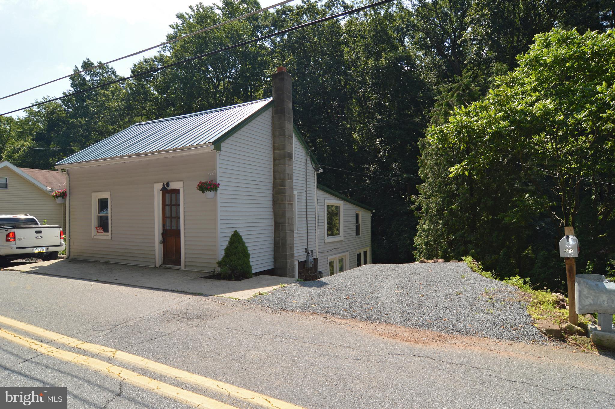 171 Yorkshire Road Mohnton, PA 19540 - Photo 2 of 39