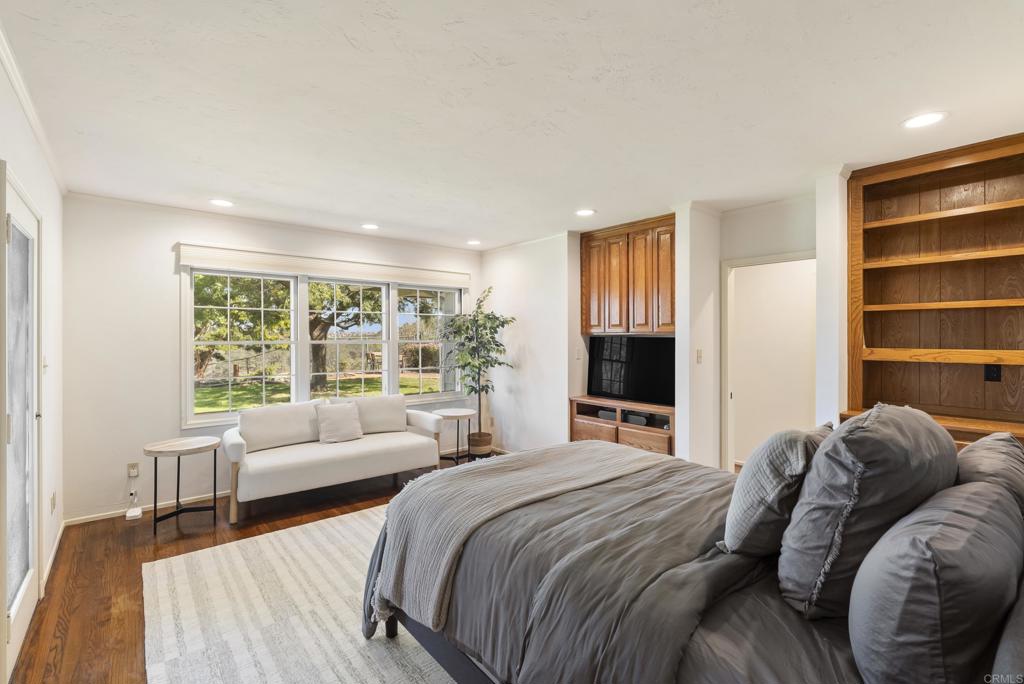 1449 Crest Road Del Mar, CA 92014 - Photo 13 of 14