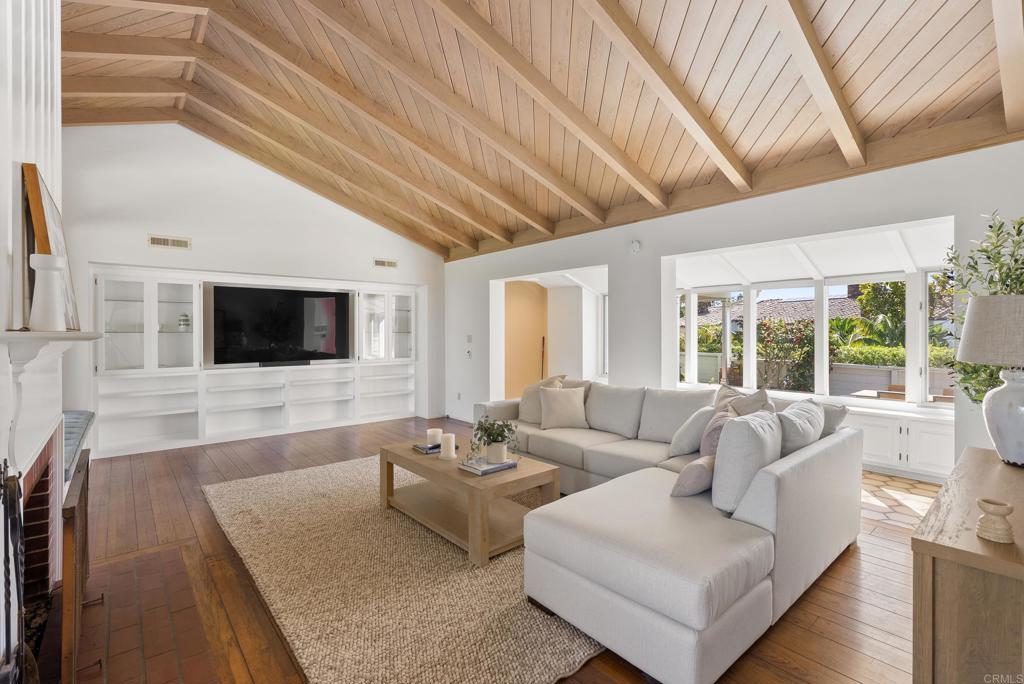 1449 Crest Road Del Mar, CA 92014 - Photo 2 of 14