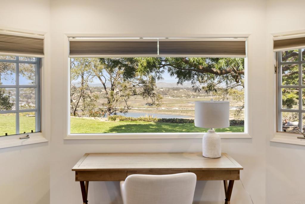 1449 Crest Road Del Mar, CA 92014 - Photo 8 of 14