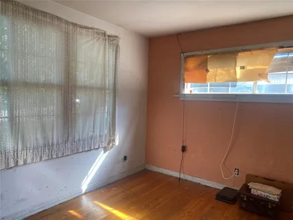 $280,000 | 2814 Carlson Drive, Dallas, TX 75235