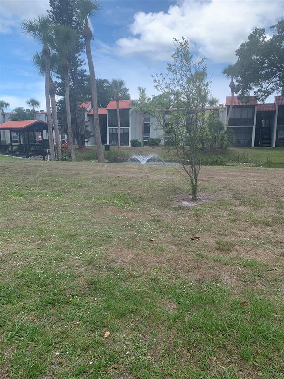3223 South Beneva Road, Unit 103 Sarasota, FL 34232 - Photo 3 of 17