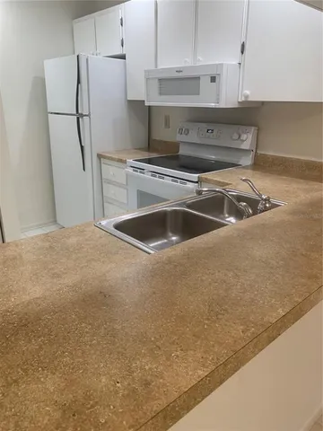 a close view of sink and tap