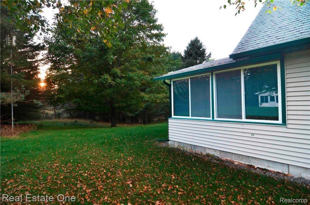 4263 Deer Road Lincoln, MI 48742 - Photo 4 of 29 2017-09-21 07.05