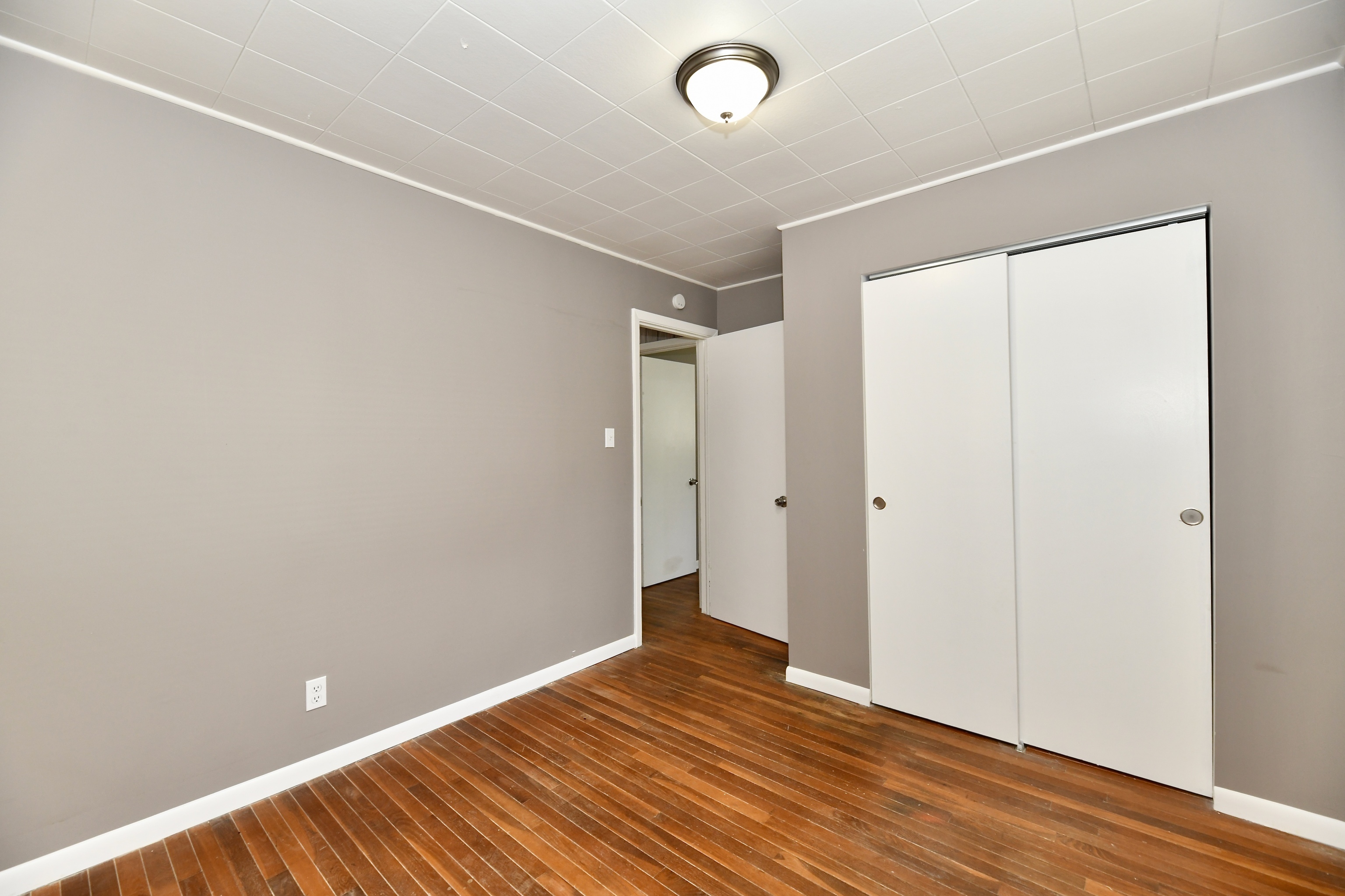 5013 Gambel Road Indianapolis, IN 46221 - Photo 12 of 23 Gallery Image 12