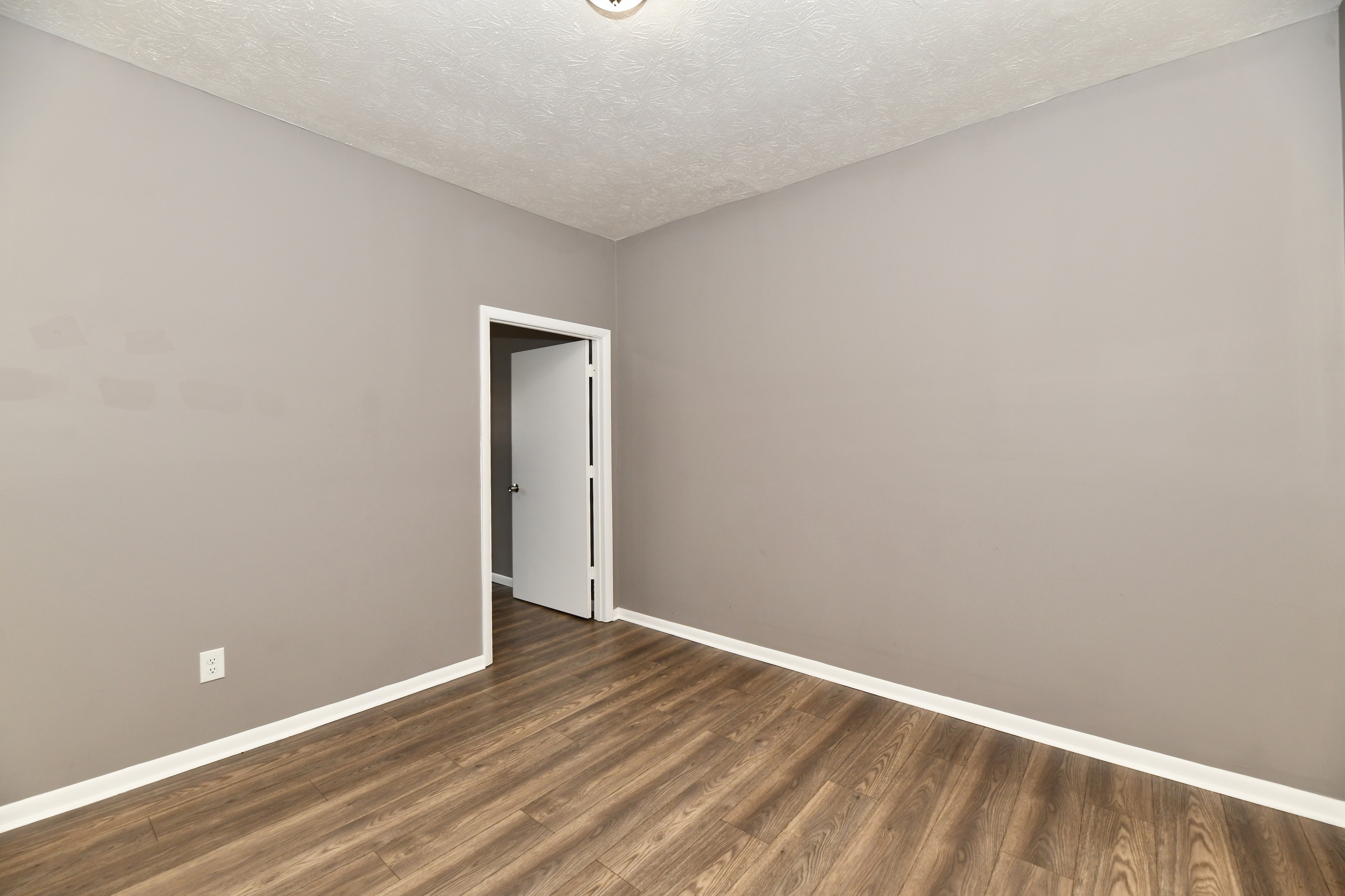 5013 Gambel Road Indianapolis, IN 46221 - Photo 20 of 23 Gallery Image 20
