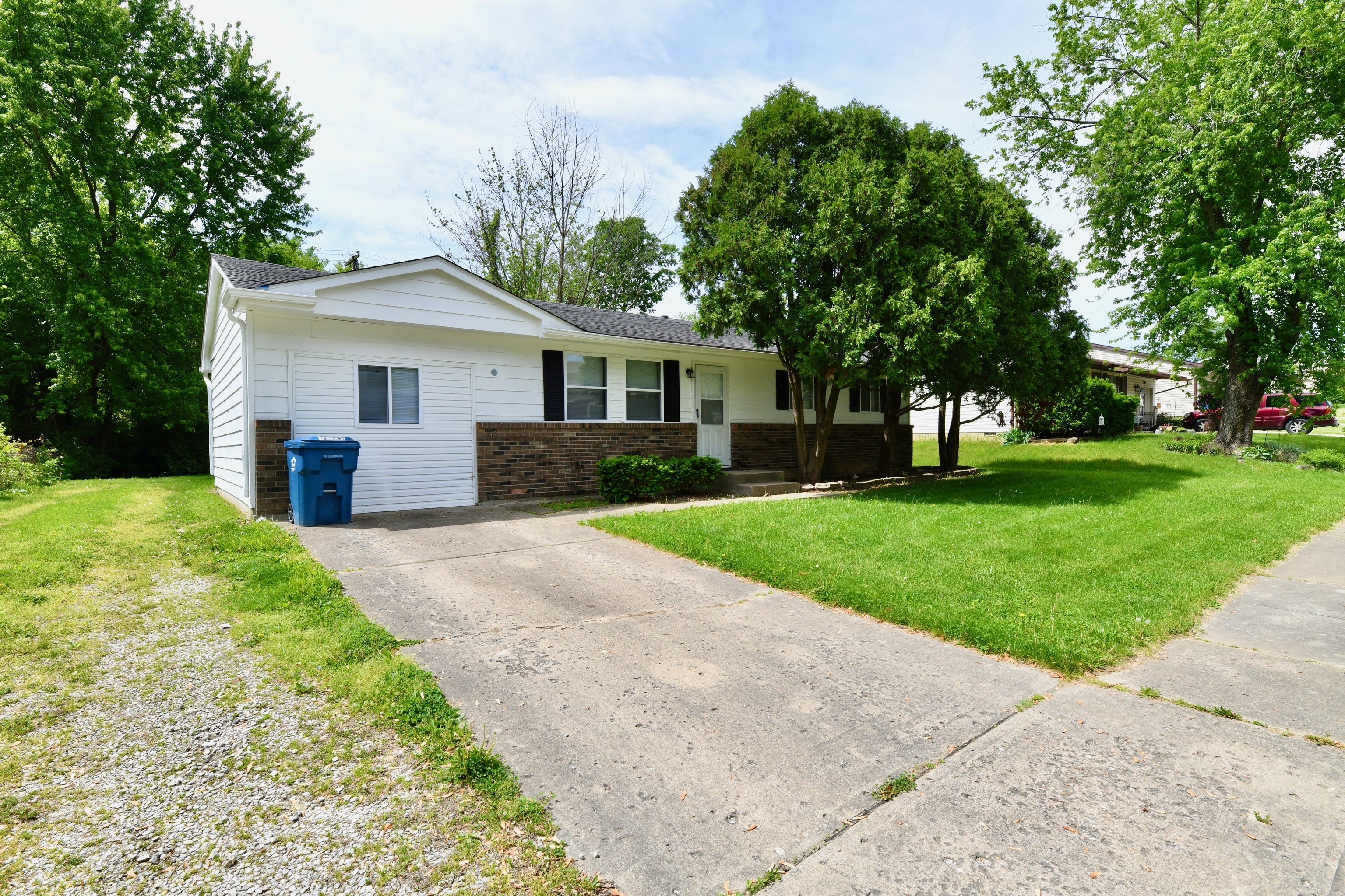5013 Gambel Road Indianapolis, IN 46221 - Photo 2 of 23 Gallery Image 2