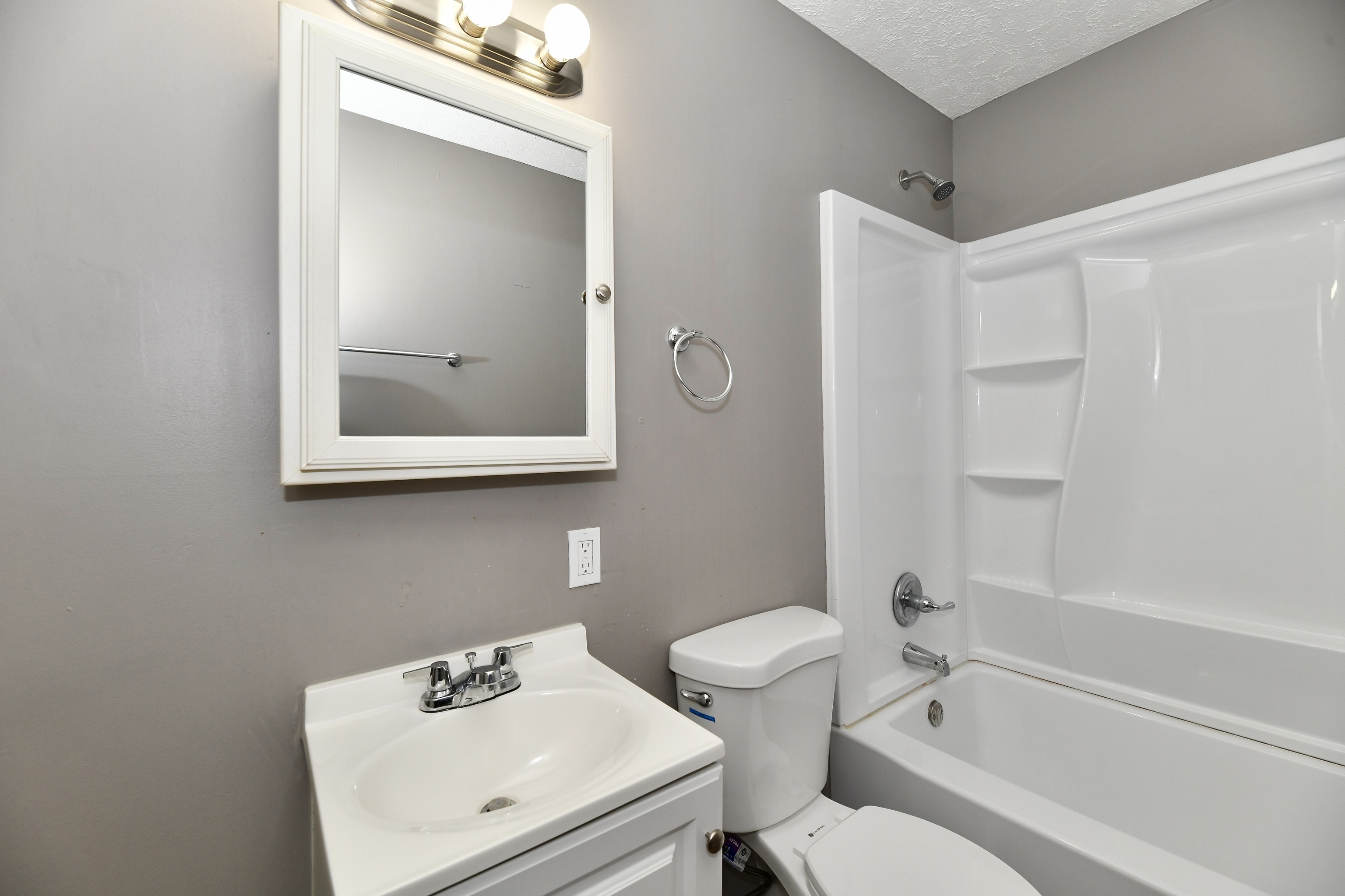 5013 Gambel Road Indianapolis, IN 46221 - Photo 8 of 23 Gallery Image 8