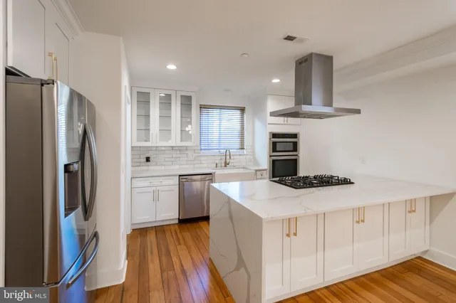 $3,795 | 601 McClellan Street, Philadelphia, PA 19148