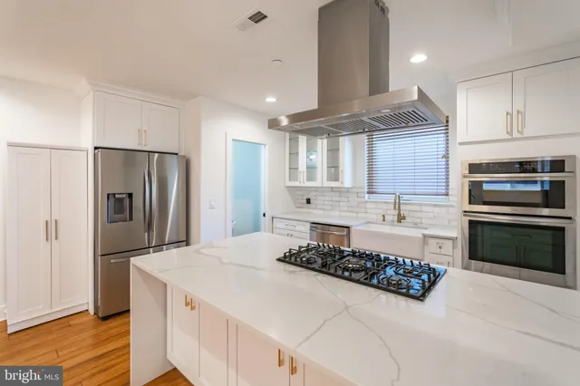 $3,795 | 601 McClellan Street, Philadelphia, PA 19148