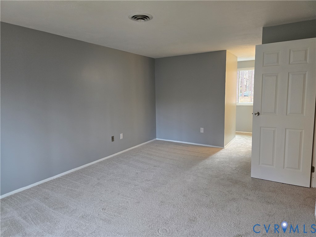 4600 Painted Post Lane Midlothian, VA 23112 - Photo 21 of 44 a view of an empty room and closet area