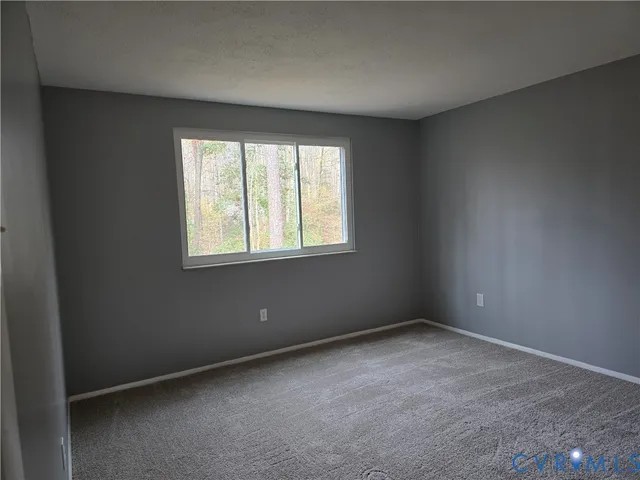 a view of en suite bathroom
