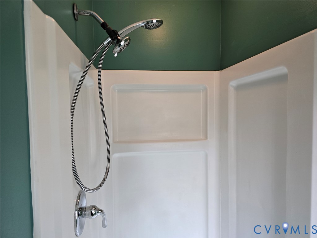 4600 Painted Post Lane Midlothian, VA 23112 - Photo 32 of 44 a bathroom with a shower