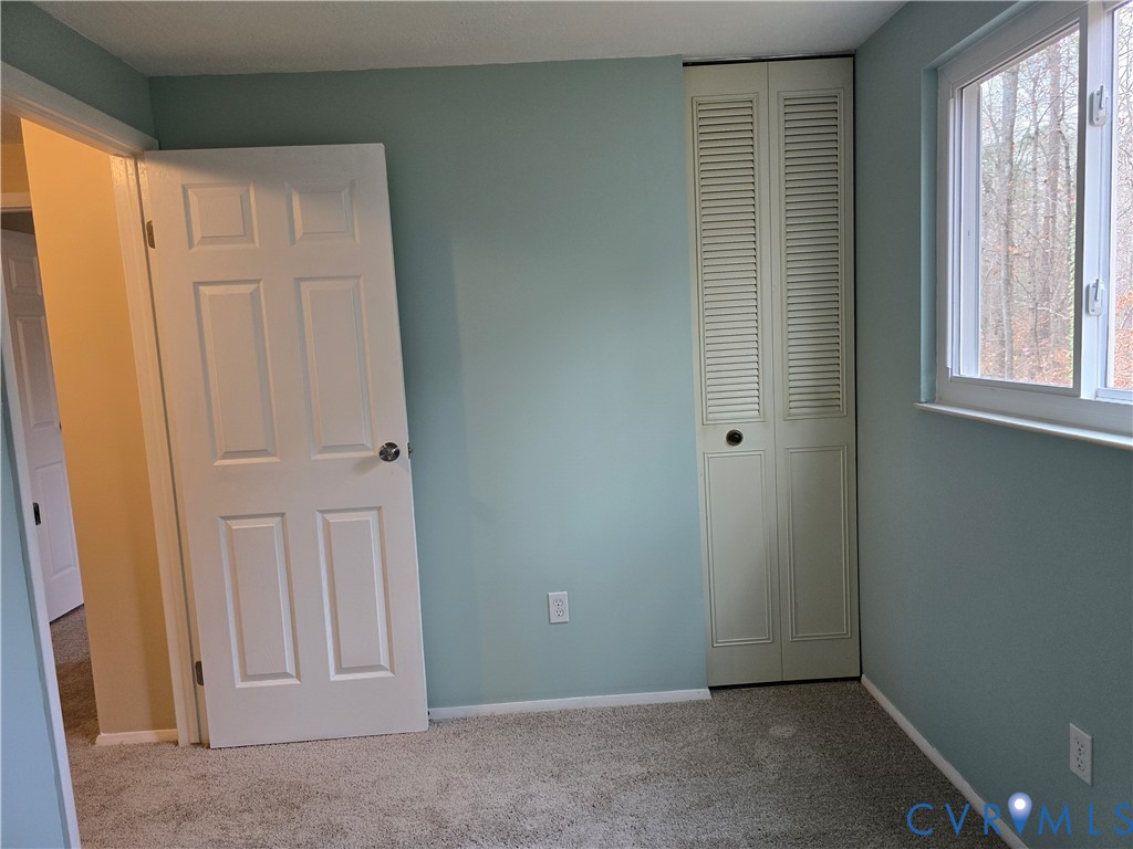 4600 Painted Post Lane Midlothian, VA 23112 - Photo 39 of 44 an empty room with windows