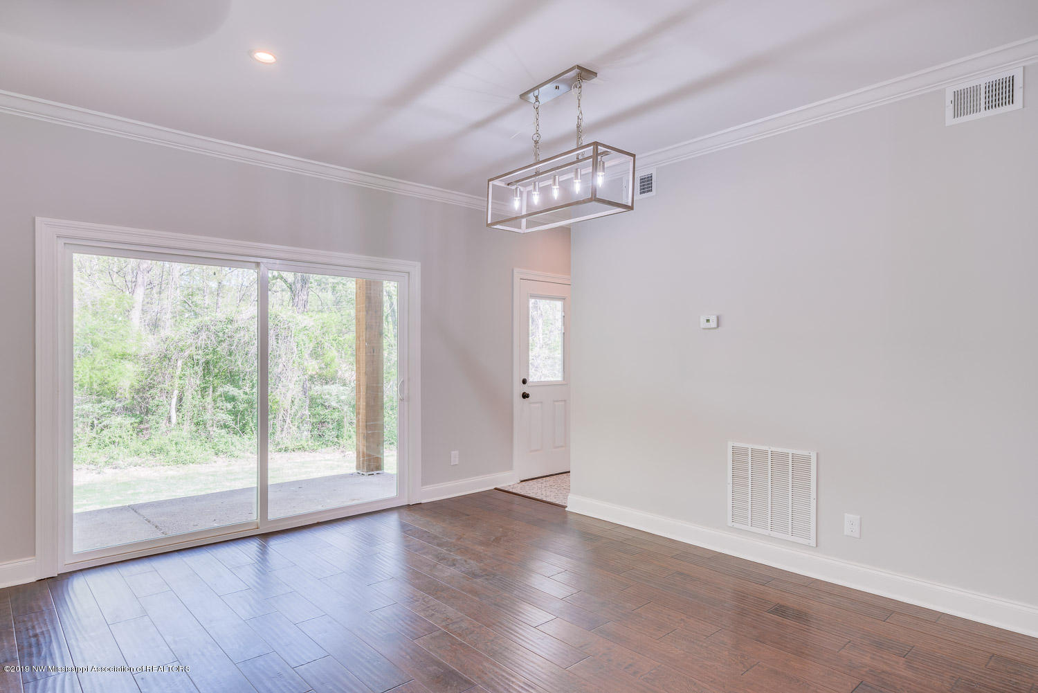 334 Malone Road North Hernando, MS 38632 - Photo 5 of 28 Dining