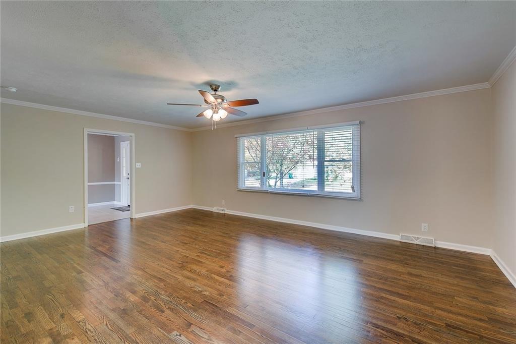 1635 Sturbridge Road Indianapolis, IN 46260 - Photo 12 of 38 Gallery Image 12