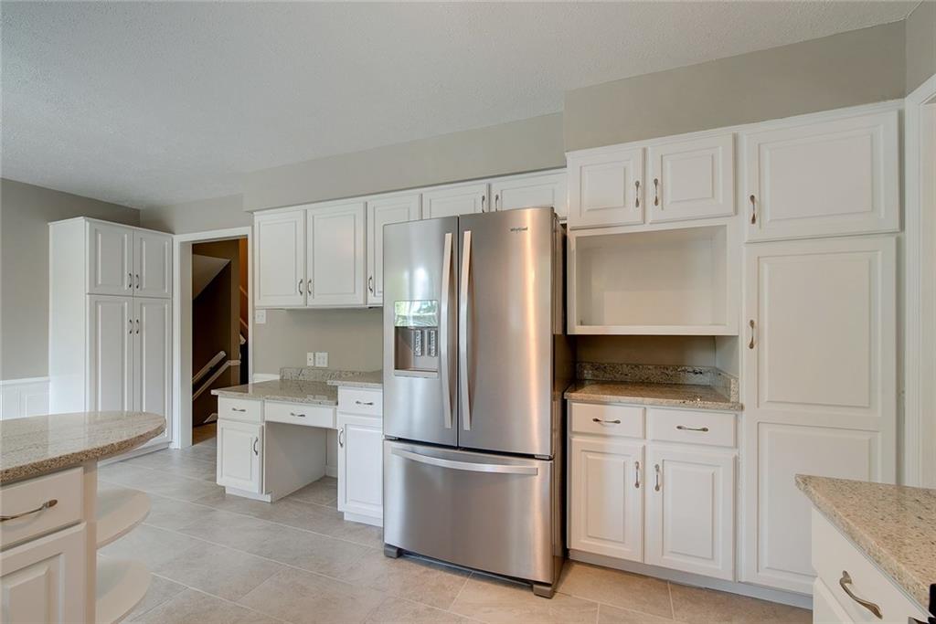 1635 Sturbridge Road Indianapolis, IN 46260 - Photo 18 of 38 Gallery Image 18