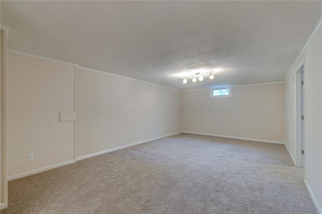 1635 Sturbridge Road Indianapolis, IN 46260 - Photo 27 of 38 Gallery Image 27