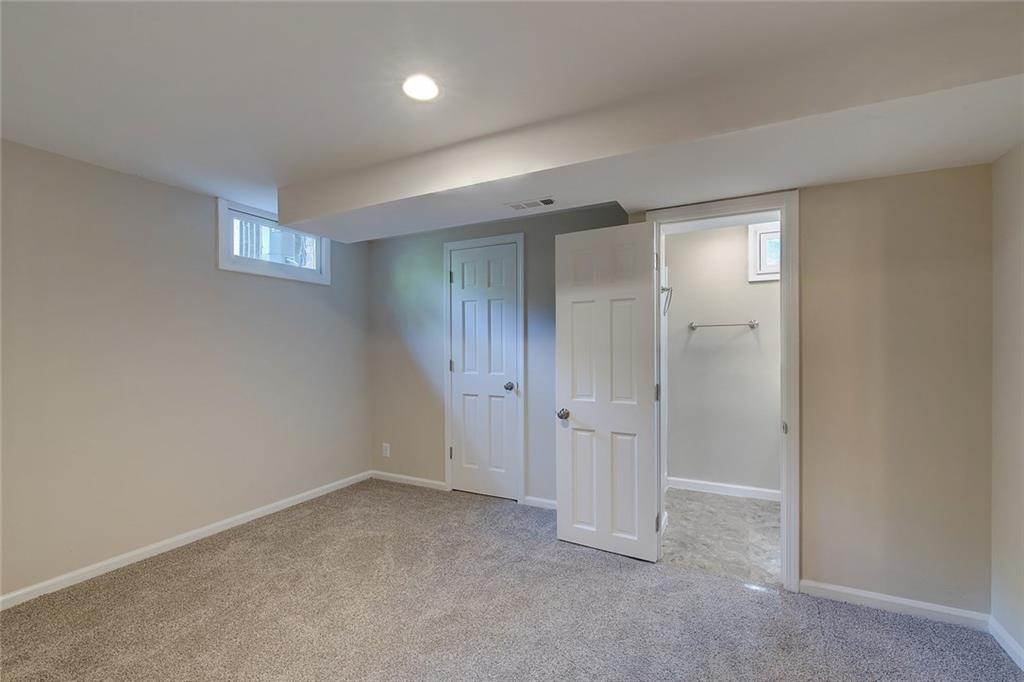1635 Sturbridge Road Indianapolis, IN 46260 - Photo 29 of 38 Gallery Image 29