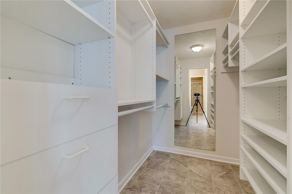 1635 Sturbridge Road Indianapolis, IN 46260 - Photo 34 of 38 Gallery Image 34