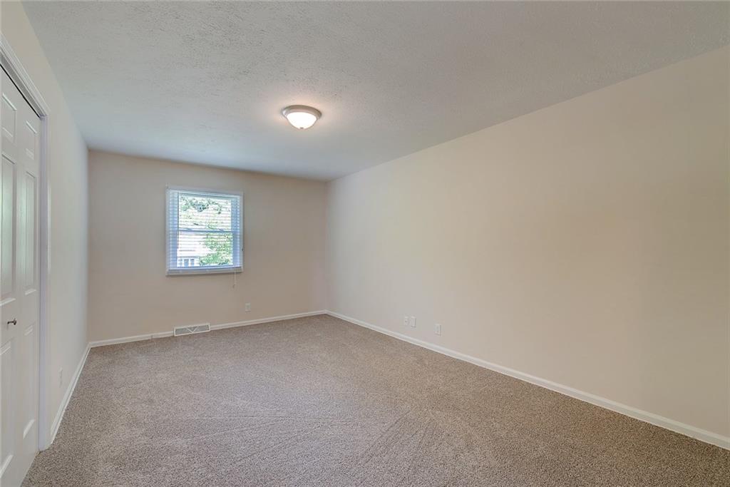1635 Sturbridge Road Indianapolis, IN 46260 - Photo 36 of 38 Gallery Image 36