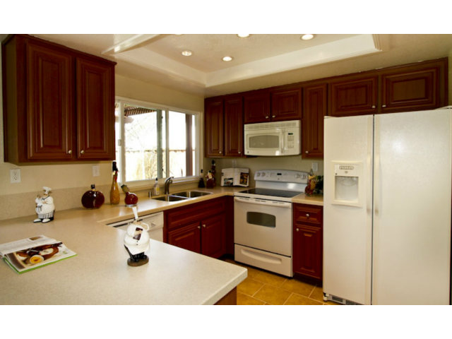 4725 Deep Creek Road Fremont, CA 94555 - Photo 4 of 17 Gallery Image 4