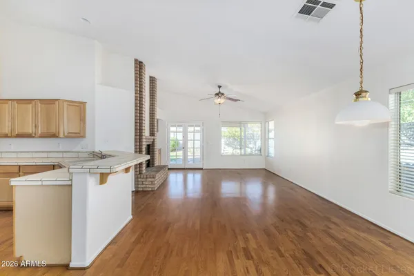 $450,000 | 8438 West Paradise Drive, Peoria, AZ 85345