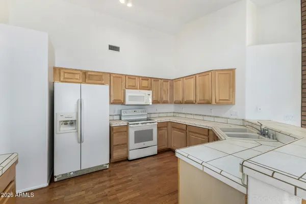 $450,000 | 8438 West Paradise Drive, Peoria, AZ 85345