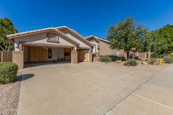 $450,000 | 8438 West Paradise Drive, Peoria, AZ 85345