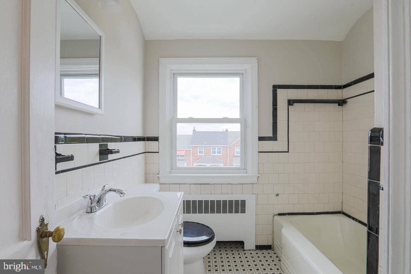 3806 Delverne Road Baltimore, MD 21218 - Photo 9 of 14