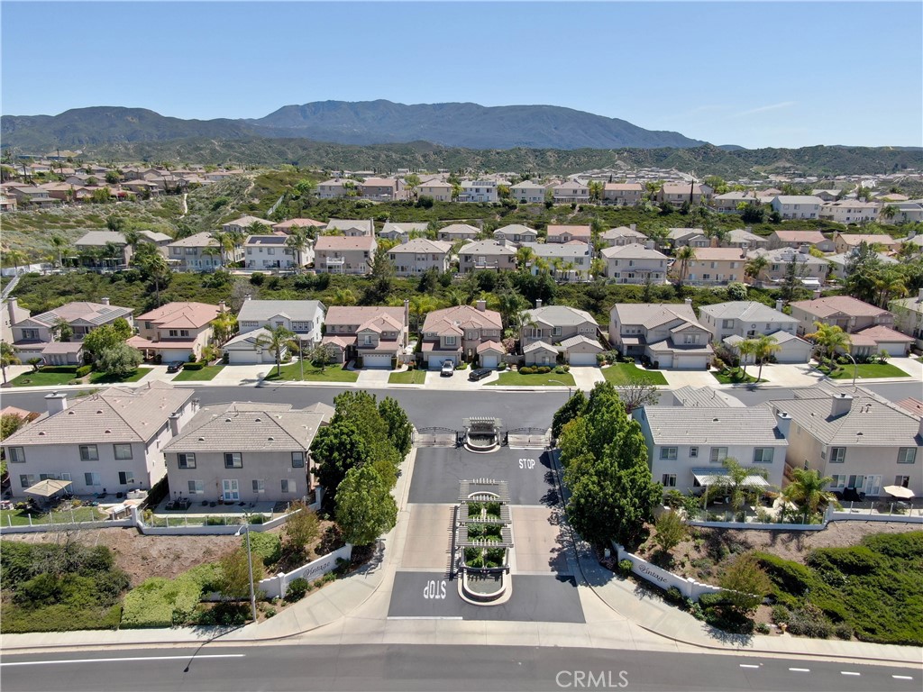 33440 Barrington Drive Temecula, CA 92592 - Photo 11 of 72