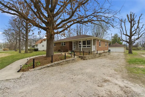 $229,000 | 2113 South Main Street, Dupo, IL 62239
