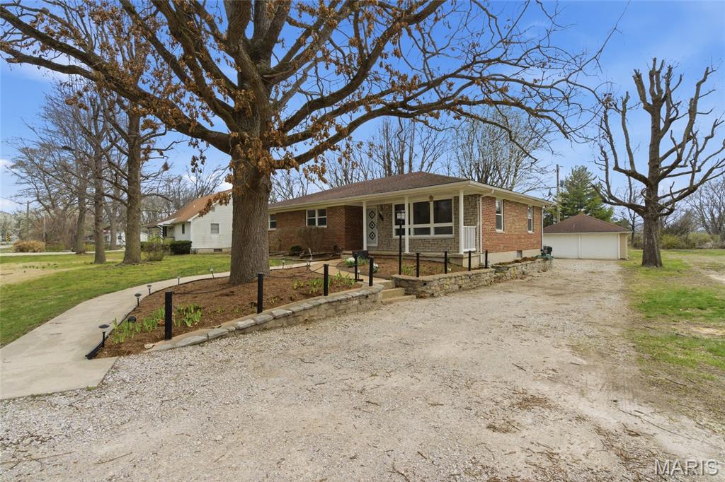 2113 South Main Street Dupo, IL 62239 - Photo 2 of 43