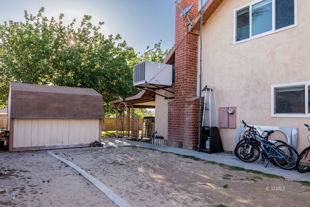 649 Randall Street Ridgecrest, CA 93555 - Photo 46 of 48
