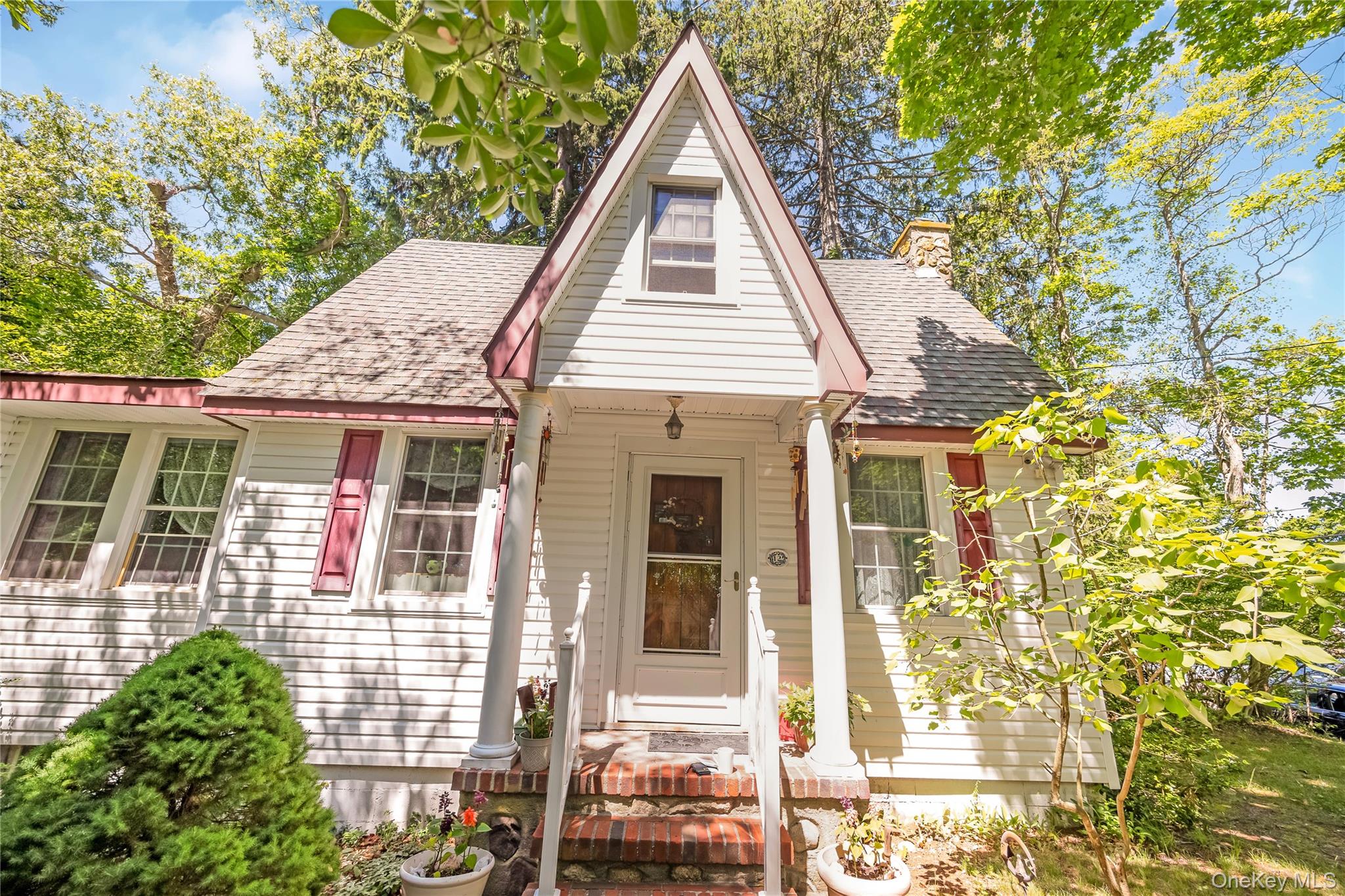 12 Valkyr Road Rocky Point, NY 11778 - Photo 3 of 25
