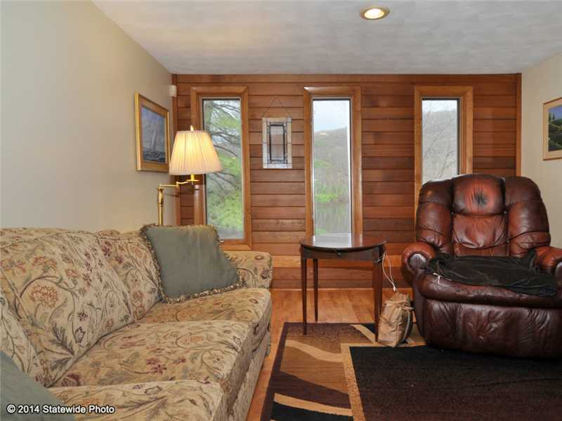 8 Hazel Point Road Smithfield, RI 02917 - Photo 3 of 24 Living Room.