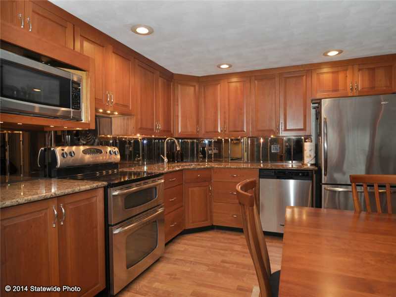 8 Hazel Point Road Smithfield, RI 02917 - Photo 5 of 24 Kitchen.