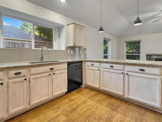 $375,000 | 806 Glenwood Court, McKinney, TX 75071