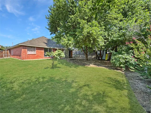 $375,000 | 806 Glenwood Court, McKinney, TX 75071